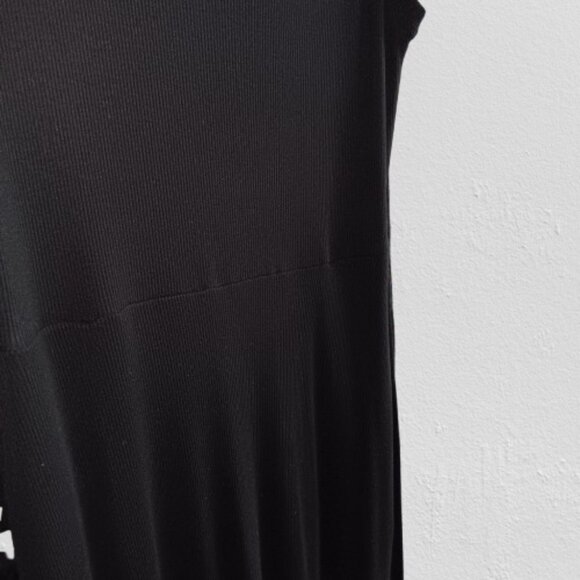 ❌3/$10❌ Sew In Love 1XL LBD Fitted Knit Dress - Picture 3 of 5